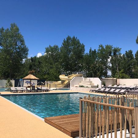 Mobil Home Climatise Camping 4* Le Grau Du Roi Les Jardins De Tivoli Bagian luar foto