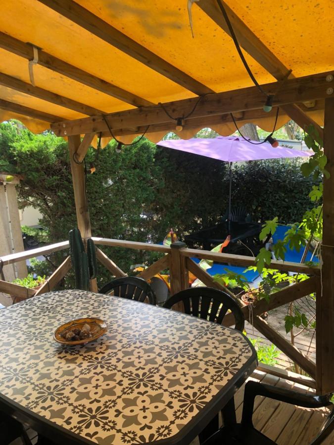 Mobil Home Climatise Camping 4* Le Grau Du Roi Les Jardins De Tivoli Bagian luar foto